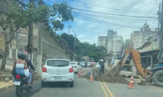 Imagem ilustrativa da imagem Obra deixa trânsito congestionado na Zona Norte de Niterói