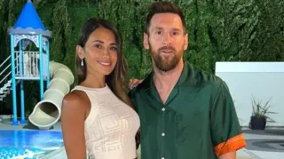 Imagem ilustrativa da imagem Messi é ameaçado após atentado a negócio da família da esposa
