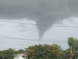 Imagem ilustrativa da imagem Formação de nuvem assusta moradores de Itaboraí; veja vídeo