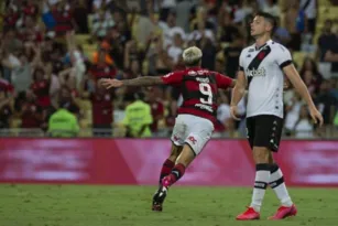 Imagem ilustrativa da imagem Flamengo volta a vencer o Vasco e garante vaga na final do Carioca