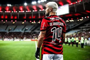 Imagem ilustrativa da imagem Arrascaeta é desfalque do Flamengo em decisão do Carioca