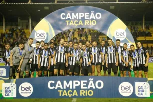 Imagem ilustrativa da imagem Botafogo goleia o Audax e fica com o título da Taça Rio