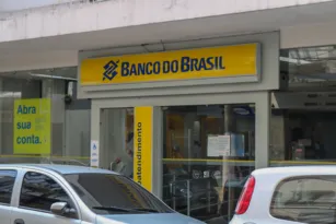 Imagem ilustrativa da imagem Integrante de quadrilha é preso em banco no Centro de Niterói