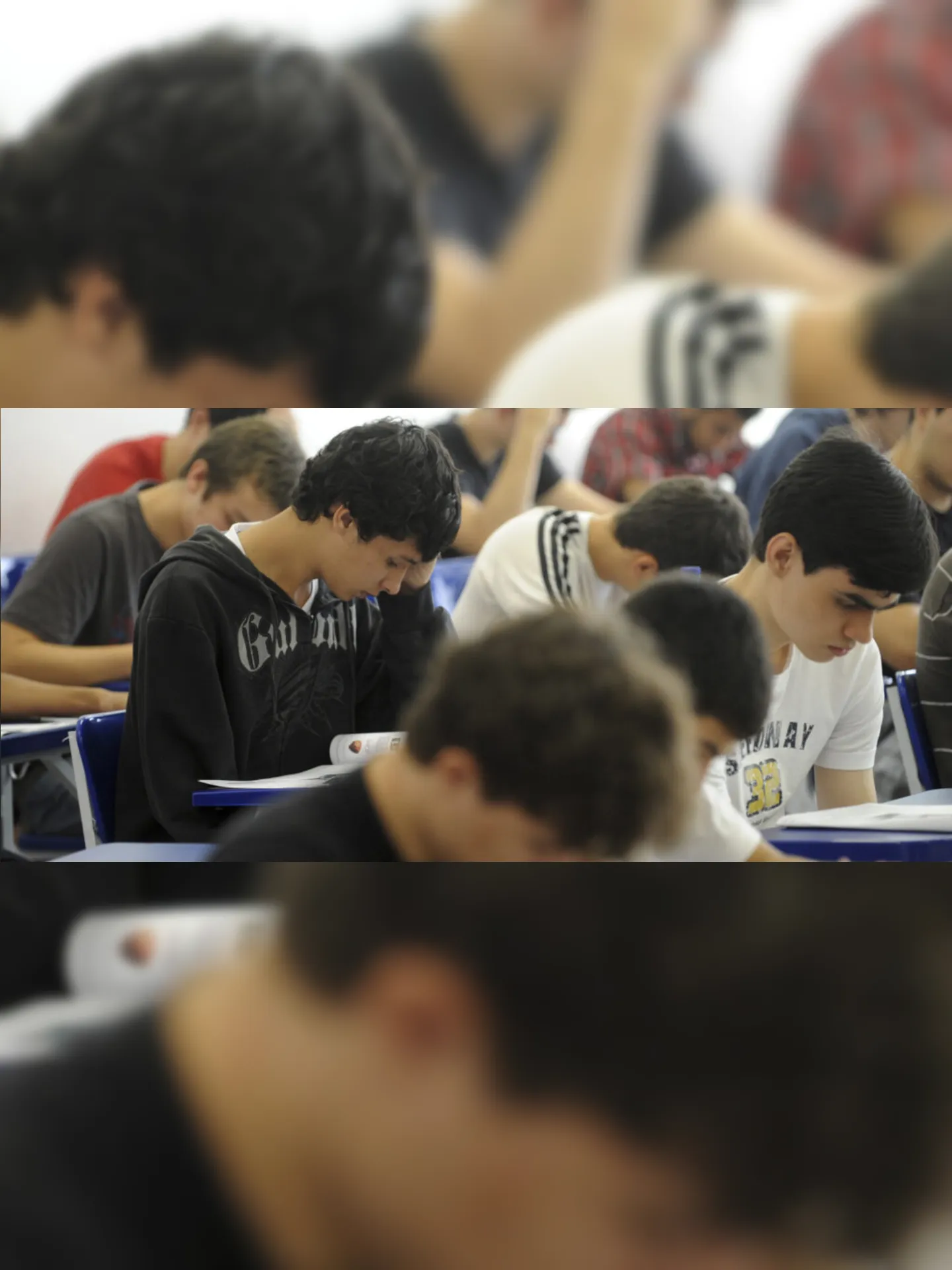 Brasília - Estudantes fazem provas no segundo dia da seleção do Programa de Avaliação Seriada (PAS), que permite o acesso a uma vaga na Universidade de Brasília