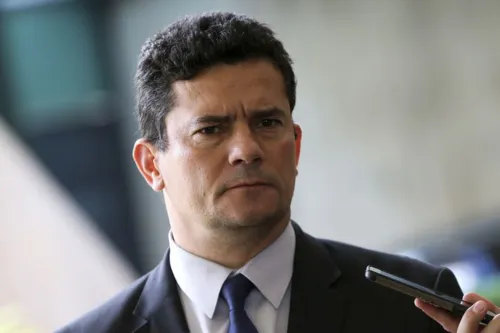 O futuro ministro da Justiça e Segurança Pública, Sérgio Moro, fala à imprensa no CCBB, em Brasília.