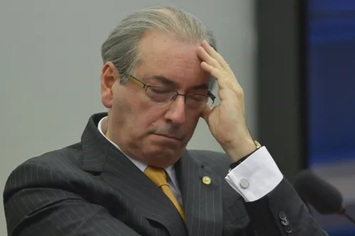 Brasília - O deputado Eduardo Cunha durante  reunião da Comissão de Constituição e Justiça da Câmara que tenta votar o parecer do deputado Ronaldo Fonseca  sobre o seu pedido para anular a sessão do Conselho de Ética que aprovou a cassação de seu mandato (José Cruz/Agência Brasil)