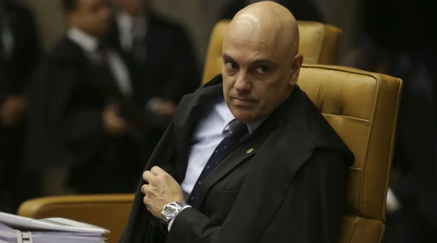 O ministro Alexandre de Moraes durante o julgamento em que decidem pela legalidade ou não da prática de sacrifícios animais em cultos religiosos.