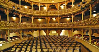 Imagem ilustrativa da imagem Theatro Municipal de Niterói mantém programação online no mês de abril