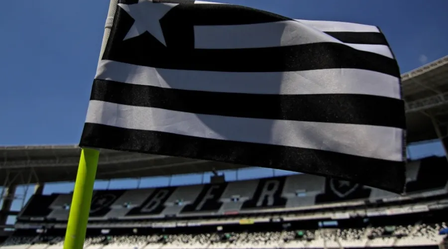 Imagem ilustrativa da imagem Botafogo negocia acordo com patrocinadores