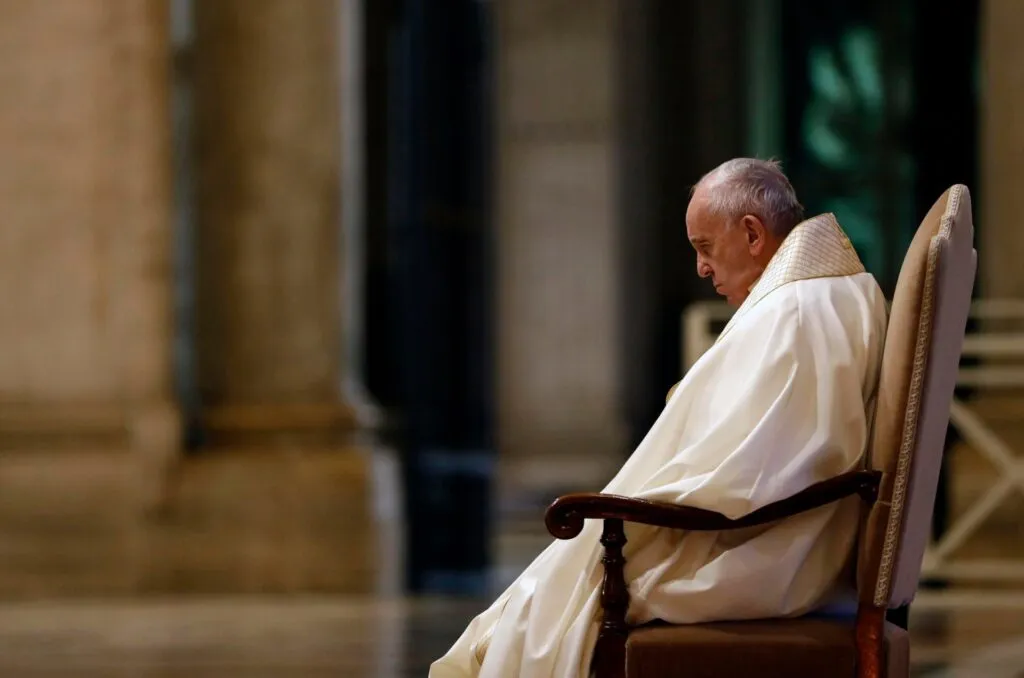 Imagem ilustrativa da imagem Papa Francisco não irá conduzir missas de Ano Novo