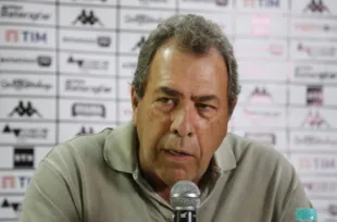Imagem ilustrativa da imagem Montenegro ataca Gatito e admite erros no Botafogo