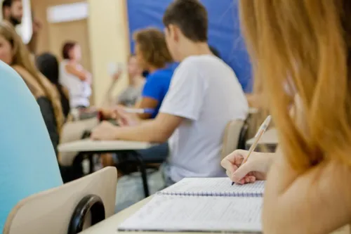 Imagem ilustrativa da imagem Estado volta a suspender aulas em escolas de Niterói e São Gonçalo