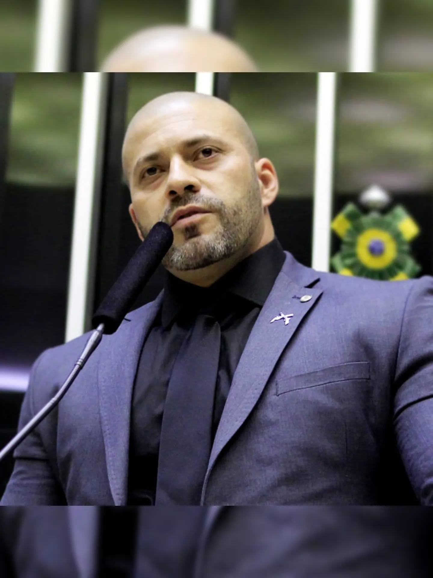 Imagem ilustrativa da imagem Relator pede suspensão do mandato de Daniel Silveira por seis meses