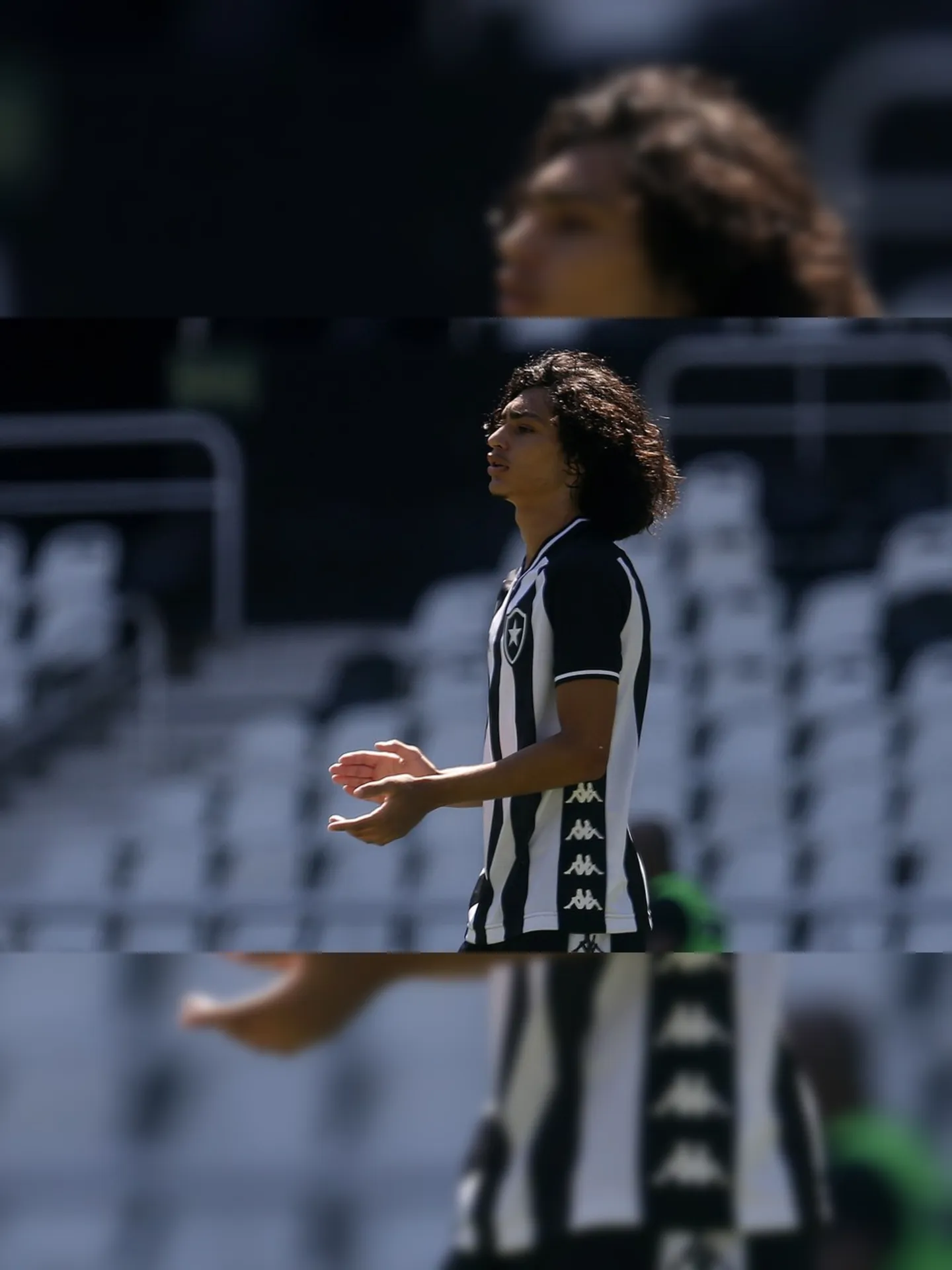 Imagem ilustrativa da imagem Jovem estrela do Botafogo é convocada e será desfalque no Carioca