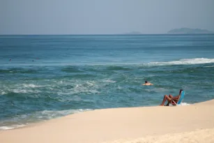 Imagem ilustrativa da imagem Parceria para fiscalizar praias e lagoas durante o verão em Maricá