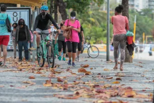 Imagem ilustrativa da imagem Nova alta de casos e mortes por Covid-19 preocupa em Niterói