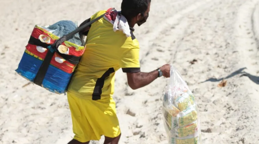Imagem ilustrativa da imagem Niterói: novas regras para ambulantes nas praias