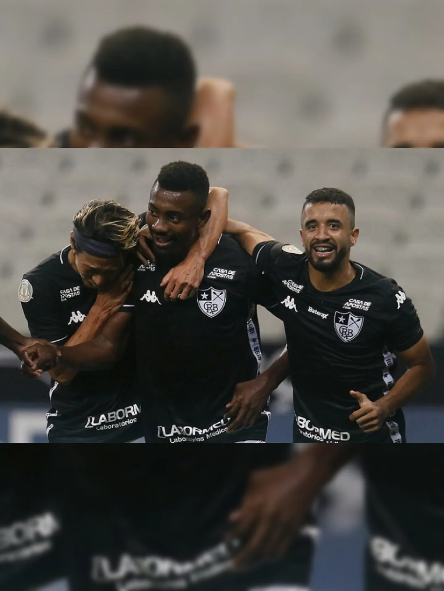 Imagem ilustrativa da imagem Corinthians e Botafogo empatam com gol de Kalou