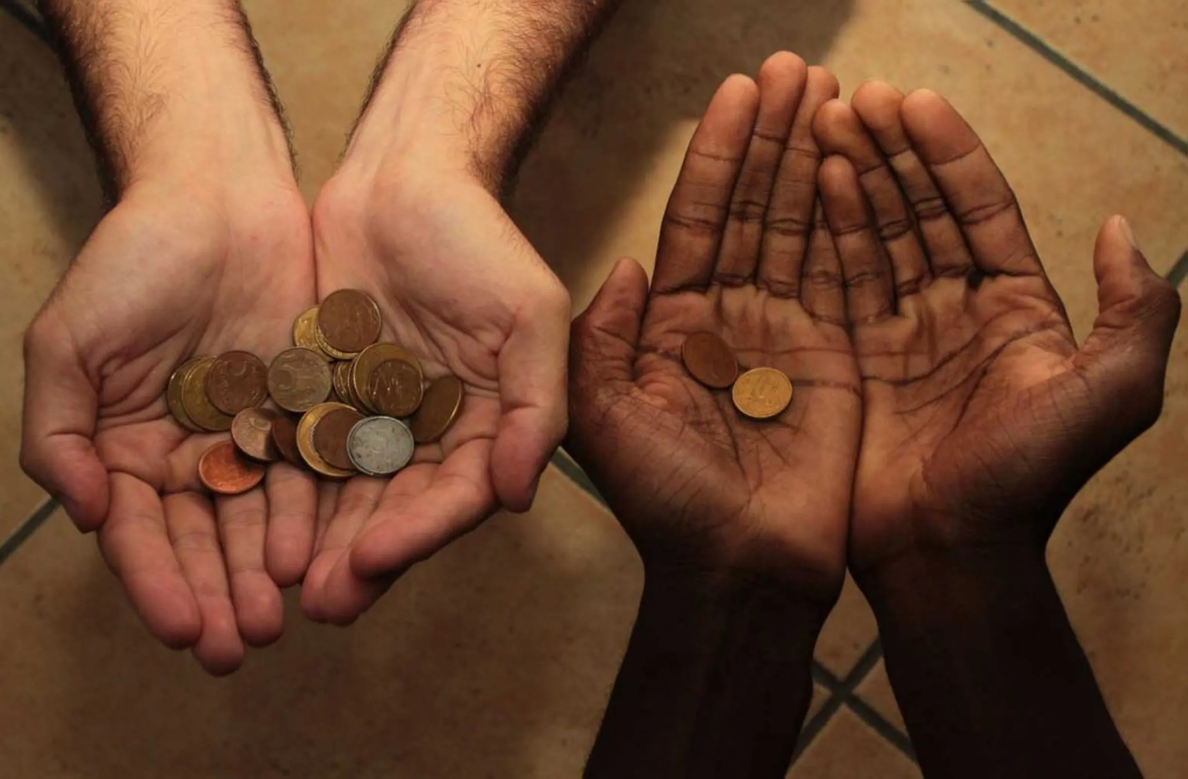 Imagem ilustrativa da imagem Negros têm remuneração menor que brancos em ONGs, diz estudo