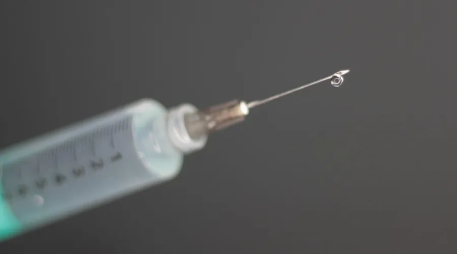 Imagem ilustrativa da imagem Covid-19: país negocia com nove laboratórios sobre possíveis vacinas