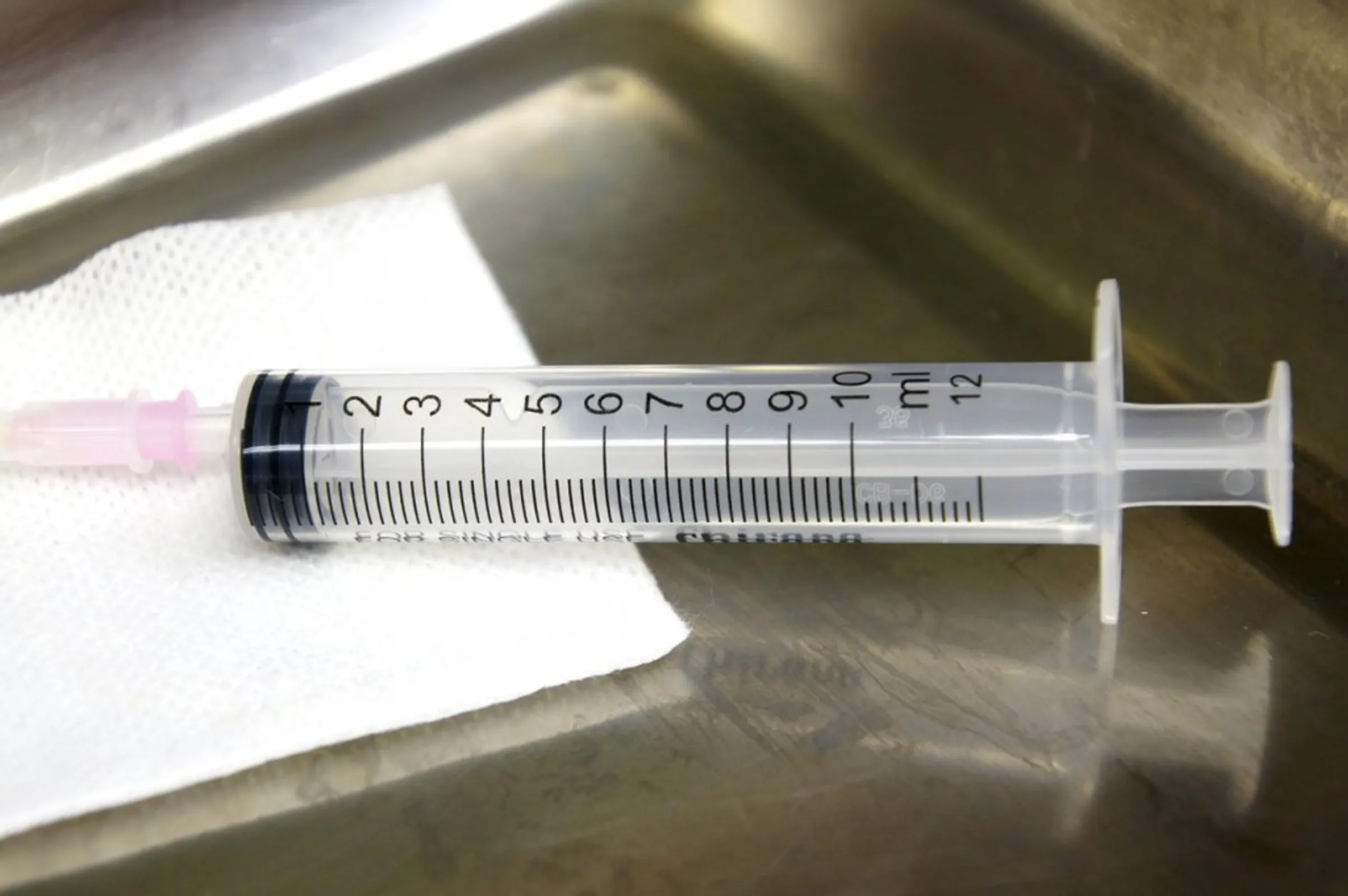 Imagem ilustrativa da imagem Estado adquire 8 milhões de agulhas e seringas para vacinação