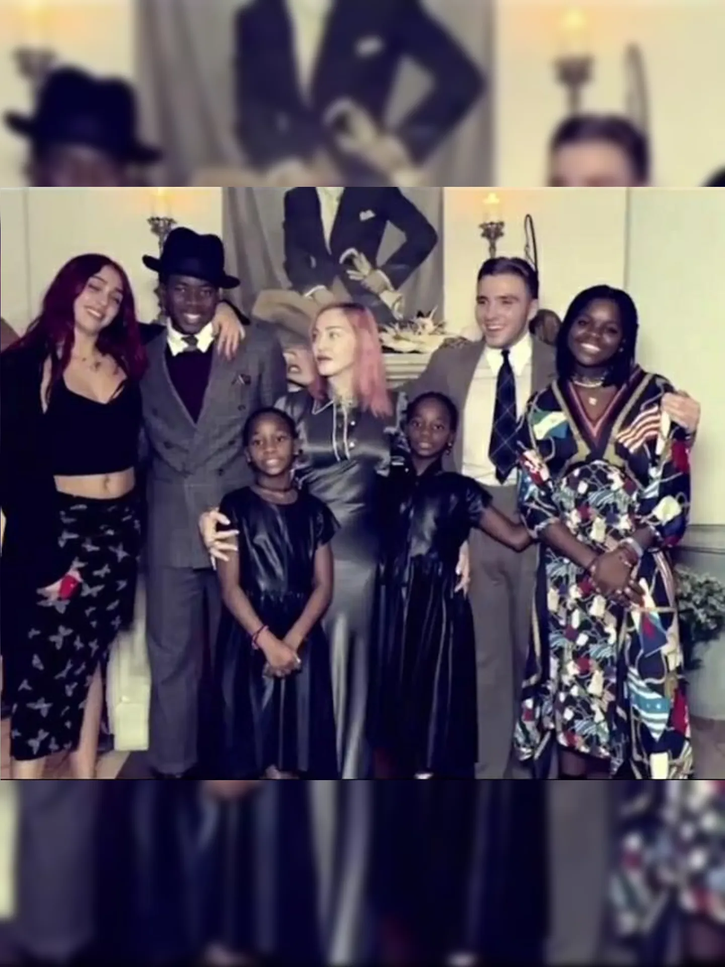 Imagem ilustrativa da imagem Madonna publica vídeo ao lado dos seis filhos