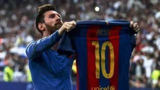 Imagem ilustrativa da imagem Koeman confia em virada do Barça: 'Tudo é possível com Messi'