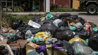 Imagem ilustrativa da imagem Moradores de Itaipuaçu denunciam coleta de lixo irregular