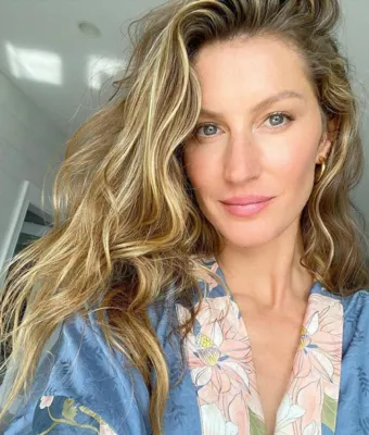 Imagem ilustrativa da imagem Filho de Gisele Bündchen aponta rugas: 'Tem que passar creme'