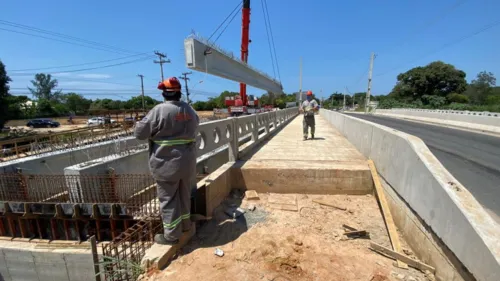 Imagem ilustrativa da imagem Ponte da Estrada dos Cajueiros deve ficar pronta em janeiro