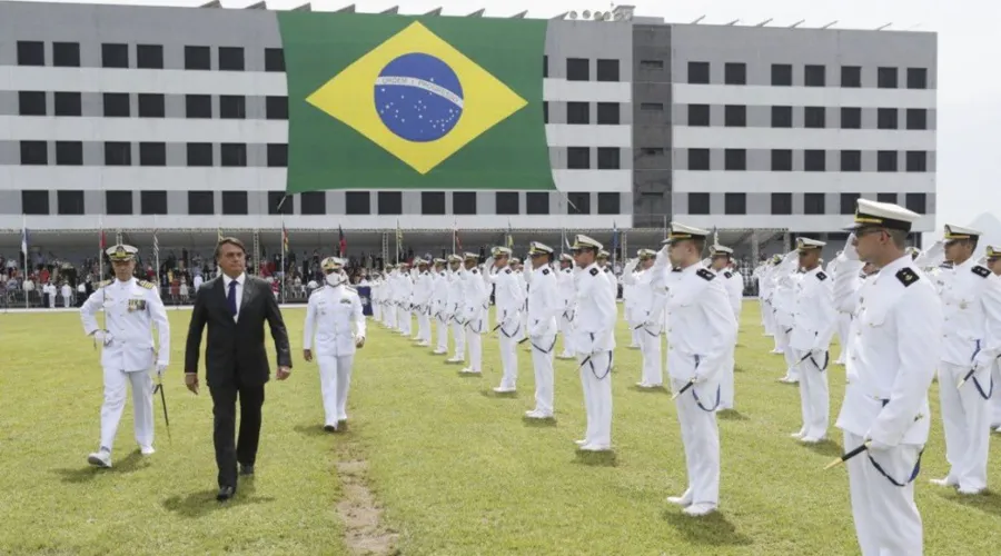 Presidente Jair Bolsonaro, participa da cerimônia de Declaração de Guardas-Marinha de 2020 e da Entrega de Espadas da Turma Capitão-Mor Jerônimo de Albuquerque, no Rio de Janeiro