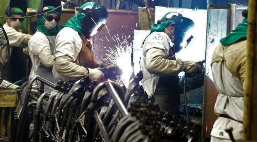 Imagem ilustrativa da imagem Prefeitura oferece cursos gratuitos de metalurgia e logística na cidade de Niterói
