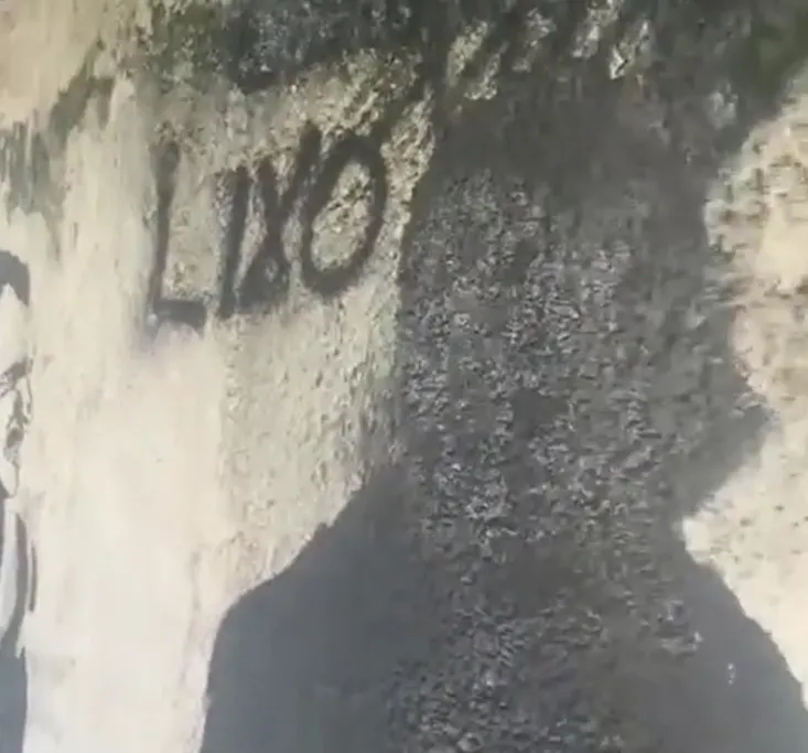 Imagem ilustrativa da imagem Imagem de Túlio é pichada no "muro dos ídolos"