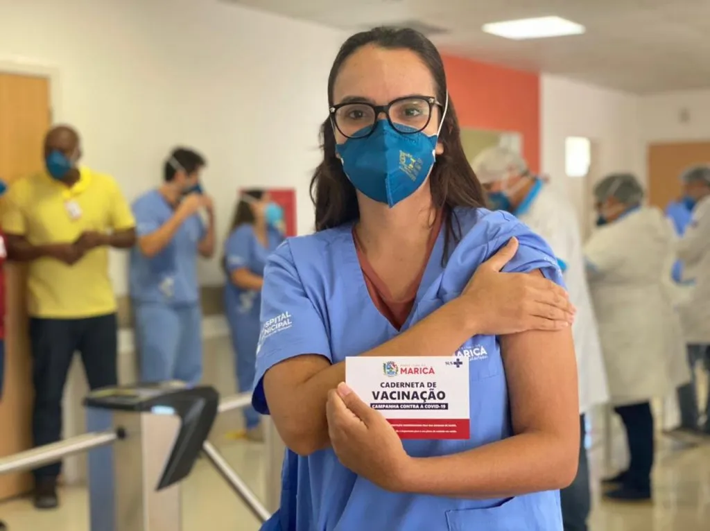 Imagem ilustrativa da imagem Maricá inicia vacinação de profissionais da saúde