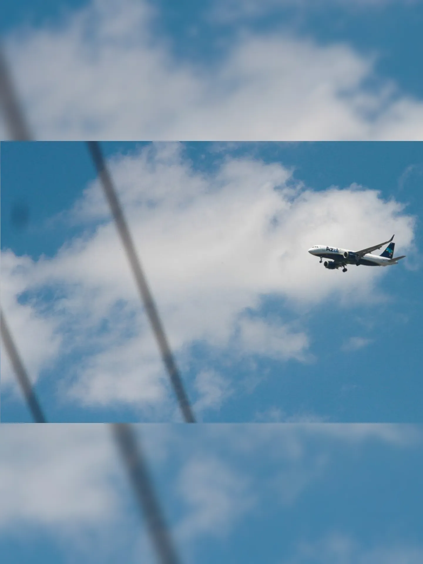 Imagem ilustrativa da imagem Piloto acusado de desviar recursos proibido de voar