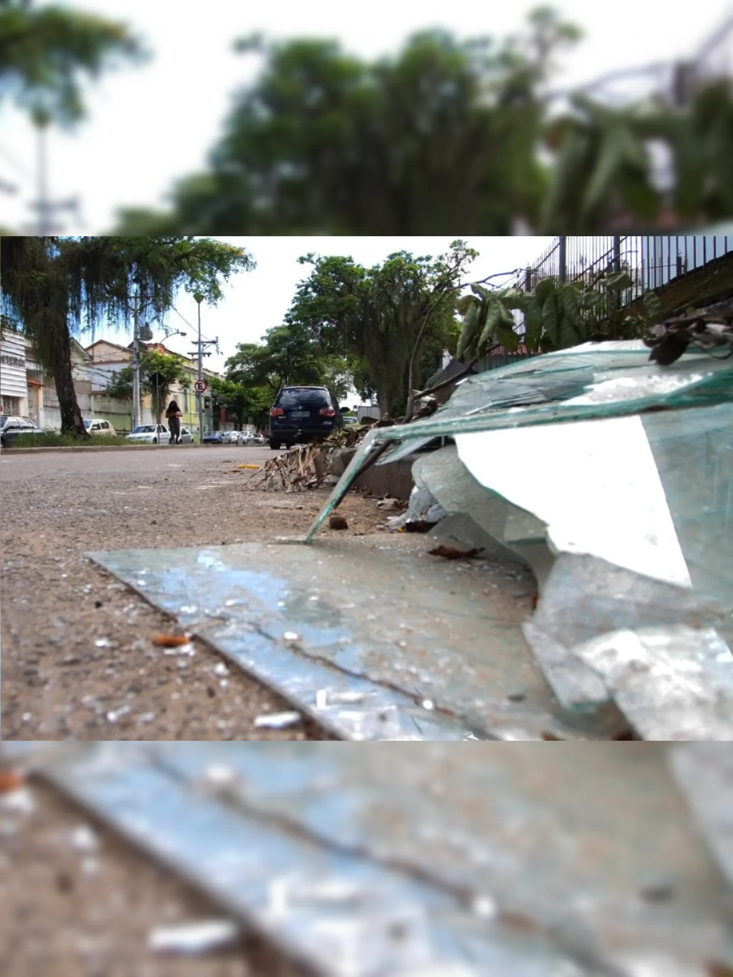 Imagem ilustrativa da imagem Alerta de risco para pedestres e pacientes da AFAC em Niterói