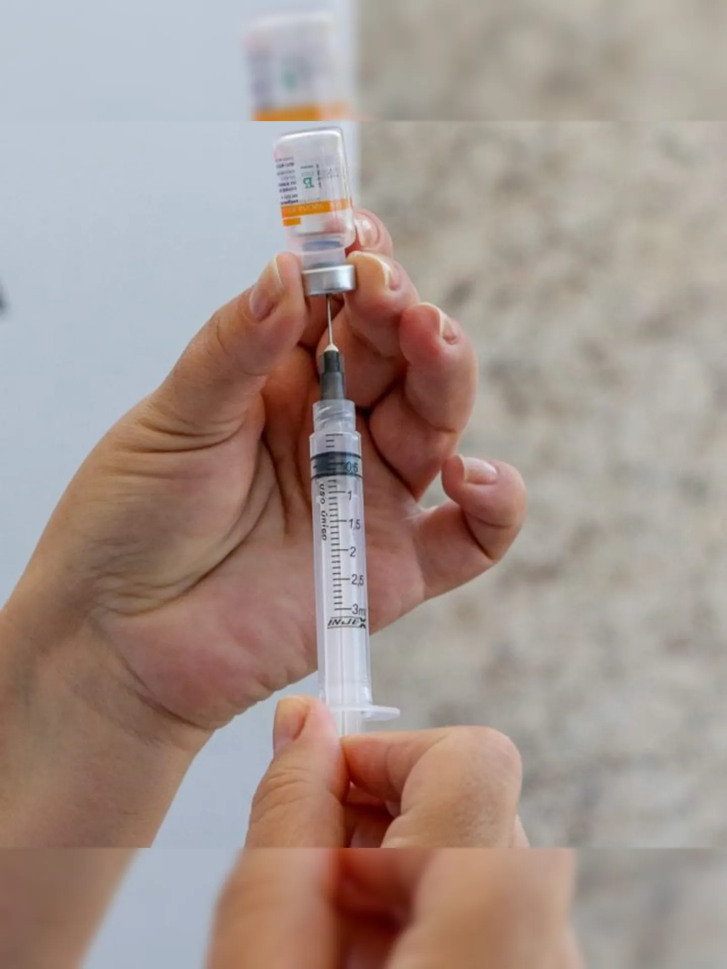 Imagem ilustrativa da imagem Vacinação da primeira dose é suspensa em Niterói