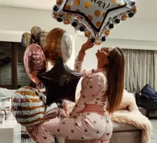 Imagem ilustrativa da imagem Anitta promete dias de festa em casa quando 'geral' for vacinado
