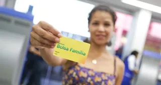 Imagem ilustrativa da imagem Bolsa Família: Caixa paga beneficiários com Nis 3 nesta terça