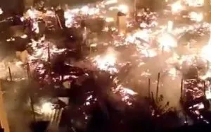 Imagem ilustrativa da imagem Incêndio deixa 250 famílias desabrigadas no Rio