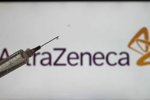 Imagem ilustrativa da imagem Anvisa recomenda suspender vacinação da AstraZeneca em grávidas