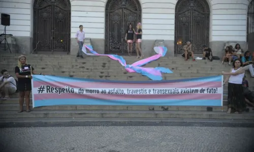 O Dia Nacional da Visibilidade Trans foi celebrado com ato ocorrido no início da noite de hoje (29) na Cinelândia, centro da capital fluminense.(Tomaz Silva/Agência Brasil)