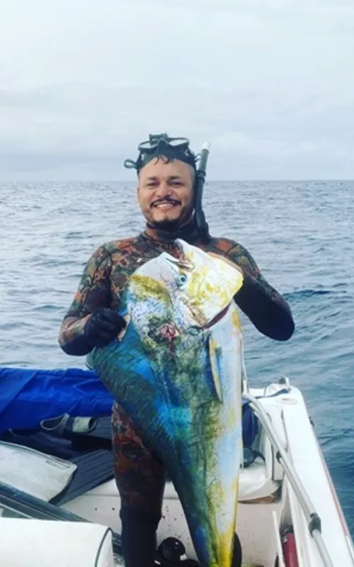 Imagem ilustrativa da imagem Família de pescadores sumidos na Barra vão acionar justiça