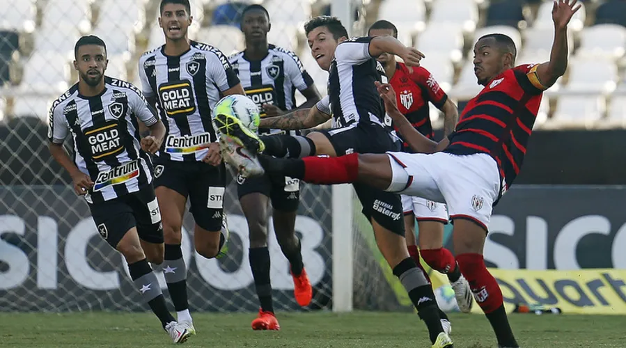Imagem ilustrativa da imagem Botafogo perde outra em casa e encaminha rebaixamento