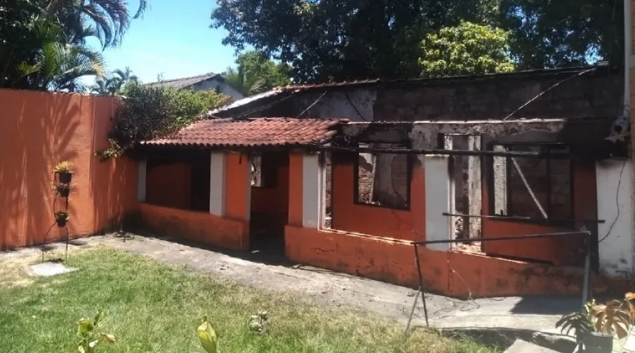 Imagem ilustrativa da imagem Idosa morre carbonizada em casa de repouso de Itaboraí
