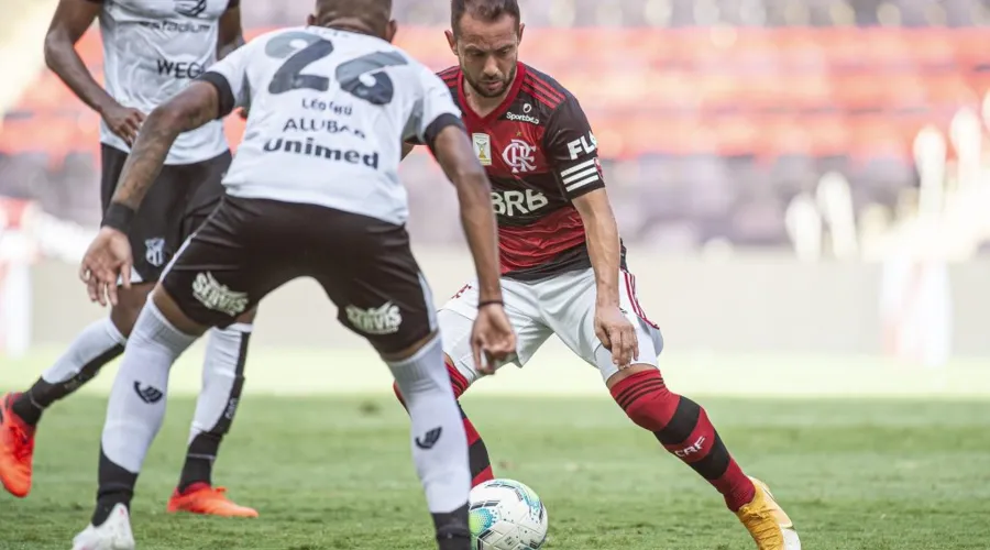 Imagem ilustrativa da imagem Flamengo perde para o Ceará no Maracanã