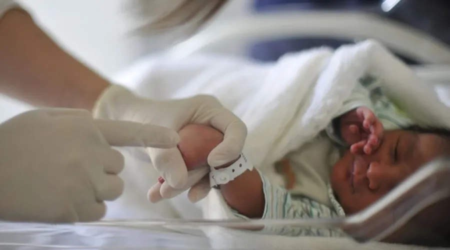 Imagem ilustrativa da imagem Saúde consegue oxigênio para abastecer 61 recém-nascidos em Manaus
