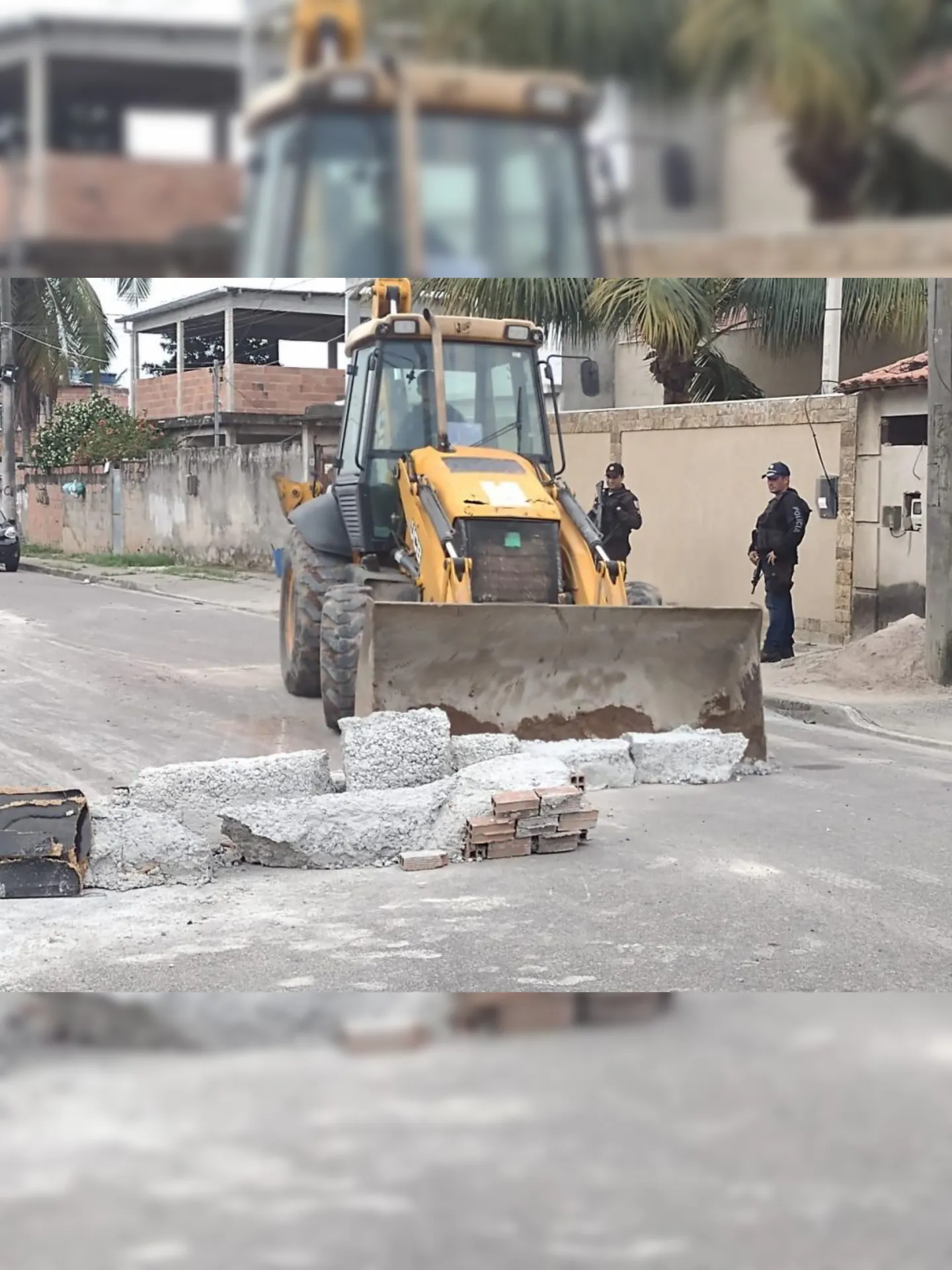 Imagem ilustrativa da imagem Polícia retira barricadas do tráfico em Itaboraí