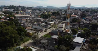 Imagem ilustrativa da imagem DH 'caça' acusado de matar policial, no Complexo do Salgueiro