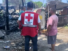 Imagem ilustrativa da imagem Cruz Vermelha arrecada doações para pescadores vítimas de incêndio